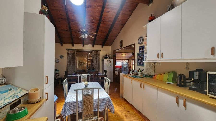 4 Bedroom Property for Sale in Keurboomstrand Western Cape